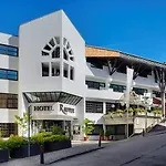 鲁特酒店 酒店